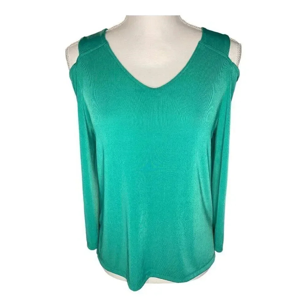 Chicoâs Easywear SizeâXS (0) Green Stretchyâ Cold Shoulder Top